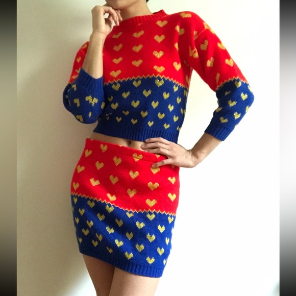 Vintage Dresses & Skirts - Fair Isle inspired holiday vintage red & blue sweater set